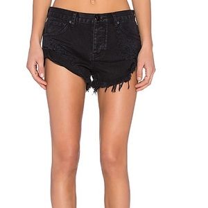 One x One Teaspoon Black Bandits Shorts size 25
